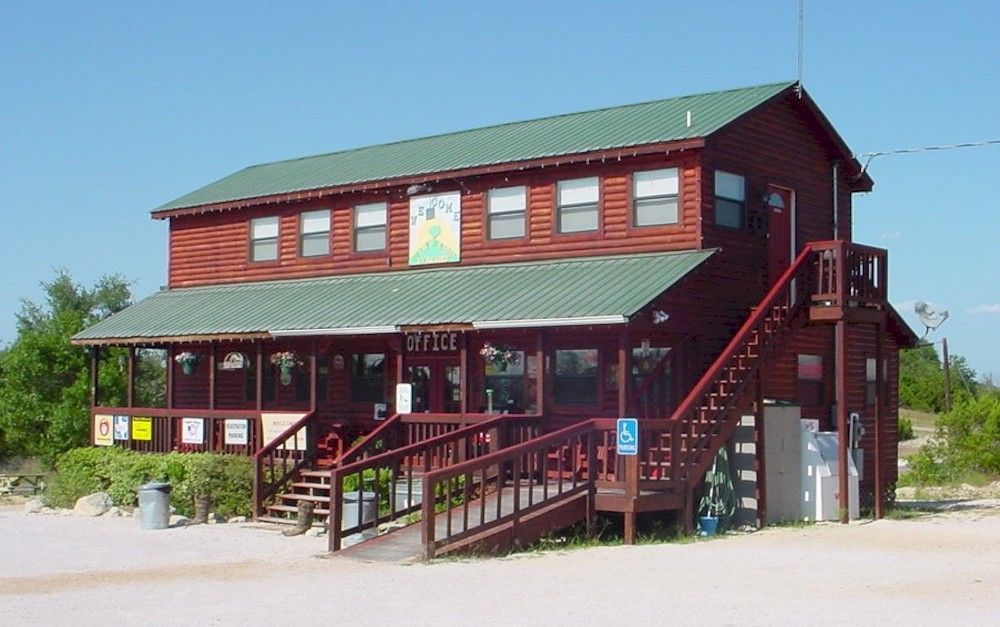 Top Of The Hill Rv Resort & Cabins Waring Exterior foto