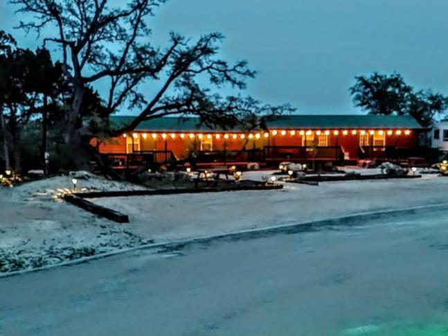 Top Of The Hill Rv Resort & Cabins Waring Exterior foto